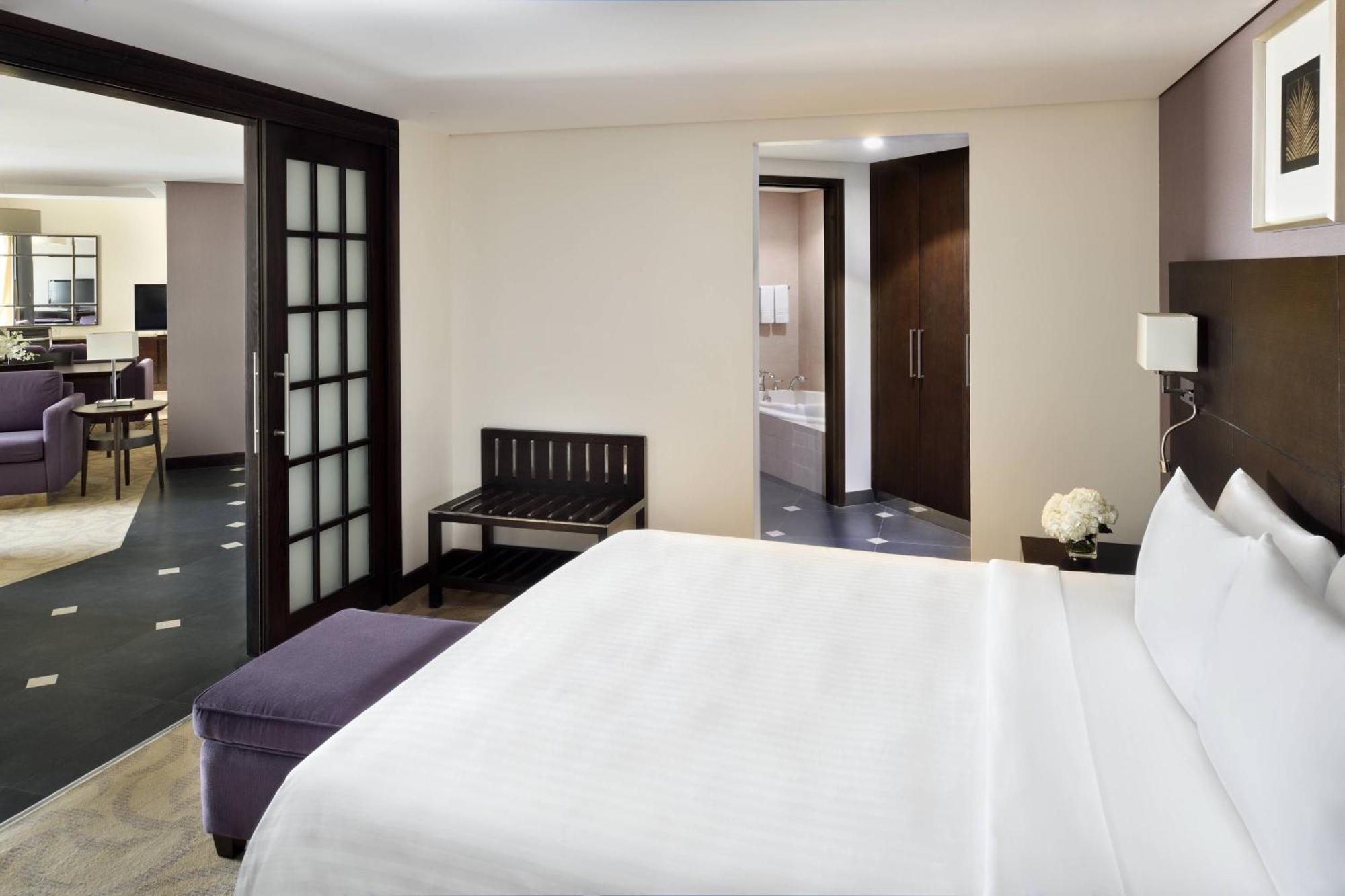 Courtyard By Marriott Riyadh Diplomatic Quarter Exterior foto