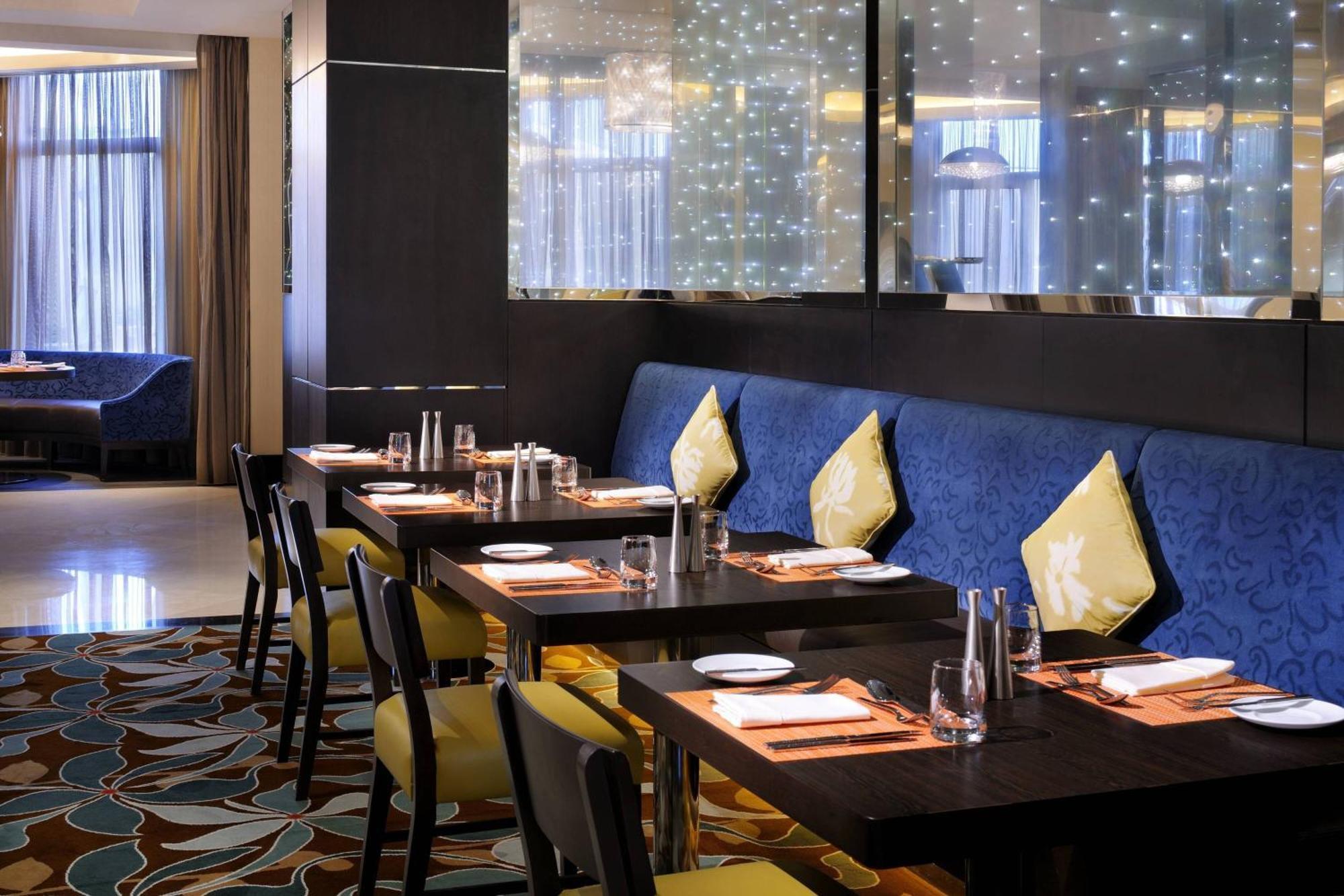 Courtyard By Marriott Riyadh Diplomatic Quarter Exterior foto